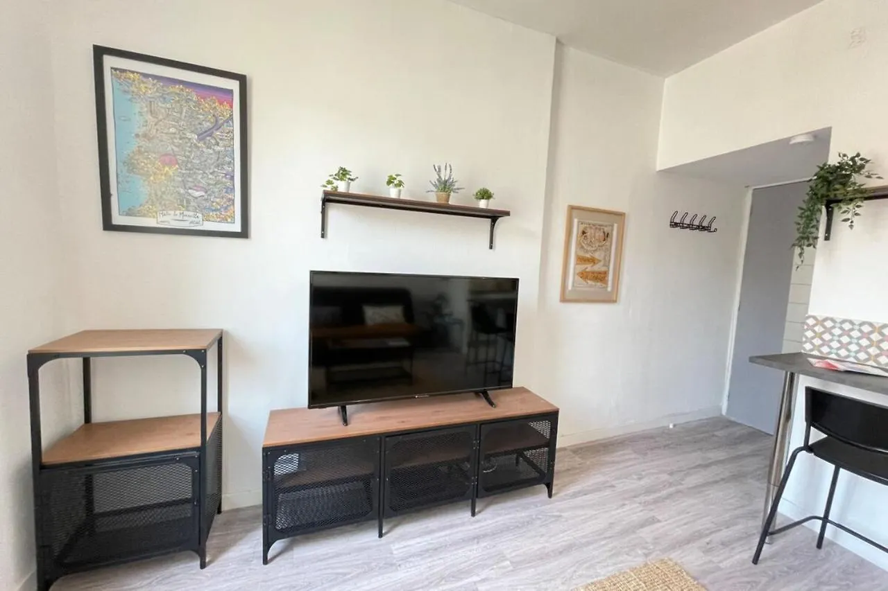 Les Temps Heureux Petite Terrasse Clim-Netflix Lejlighed Marseille Frankrig
